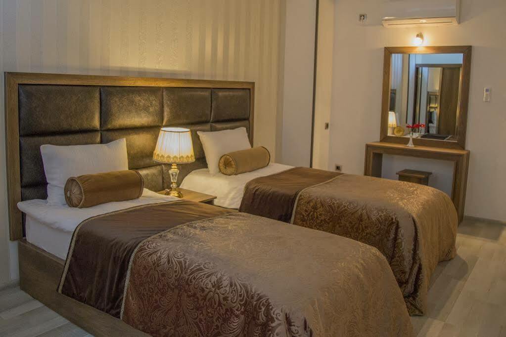 Green Queen Hotel Tbilisi Esterno foto